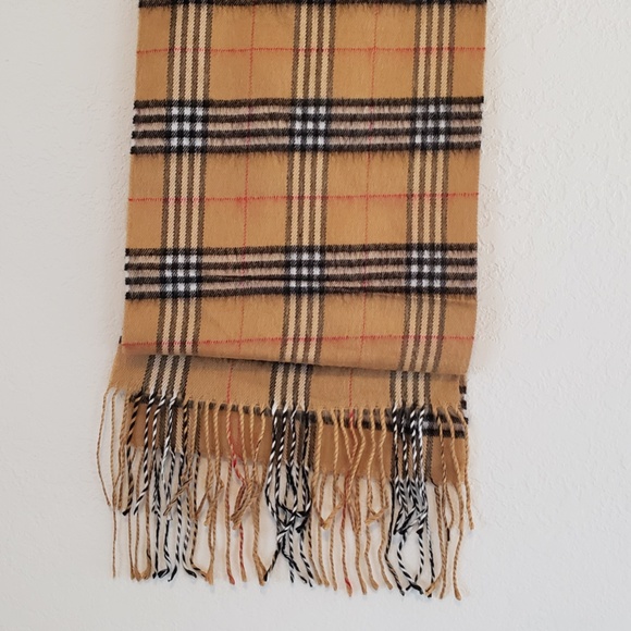 NEW! Tan Black White Red Check Pattern Fringe Scarf - Picture 3 of 4